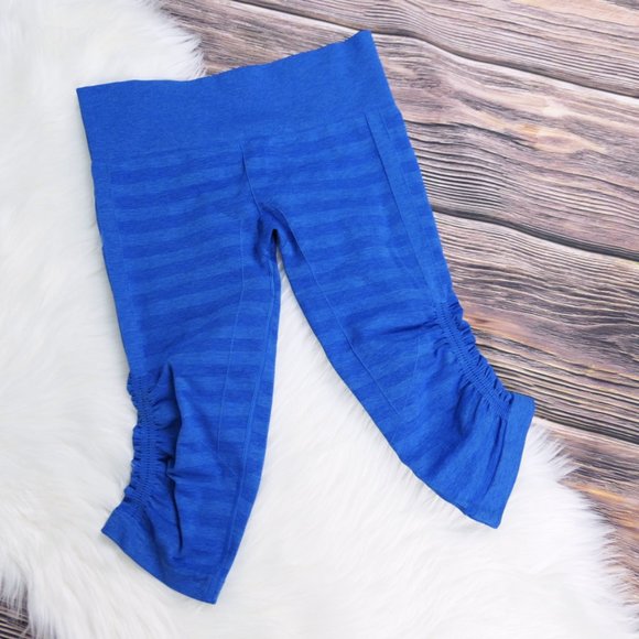 lululemon ∙ in the flow crop leggings *stripe - Picture 2 of 7